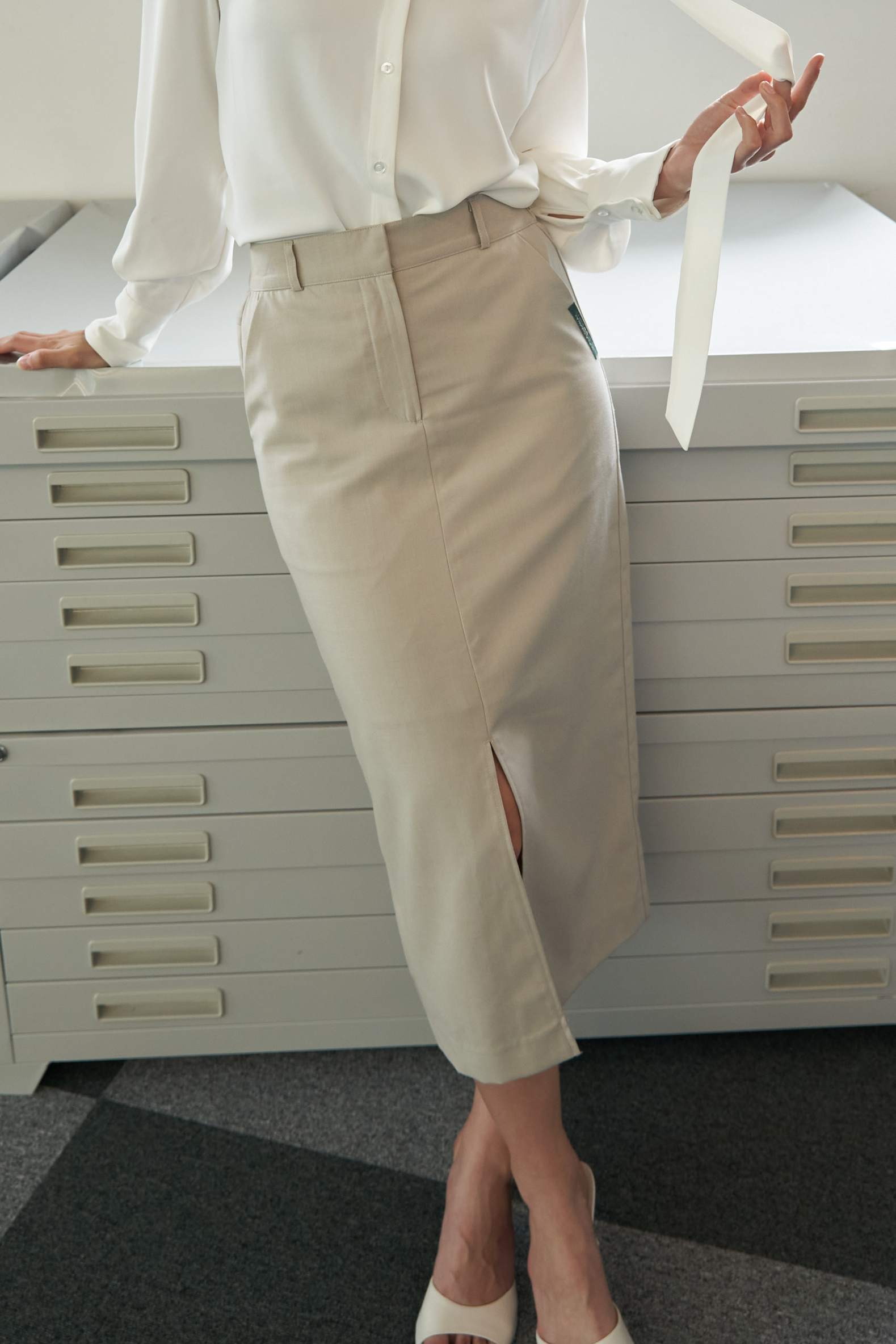 Moire Matte Cotton long Skirt (Light Beige)